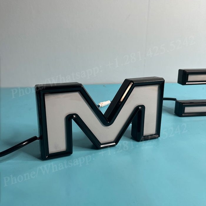 Dynamic GMC Sierra 1500 Led Emblem (2019-2025) - Image 9
